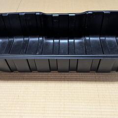 日産　セレナ　トランクハードケース