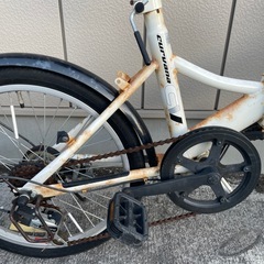 折りたたみ自転車の画像