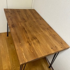 ダイニングテーブル　LOWYAの画像