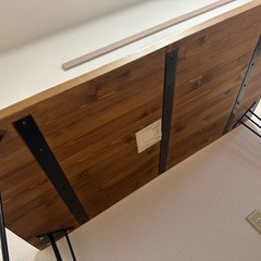 ダイニングテーブル　LOWYAの画像