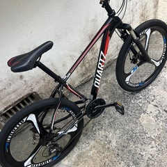 26インチ7段ギア‼️QUARTZカスタム車MTBマウンテンバイク街乗り通勤車通学車🍉プロフ必読の画像