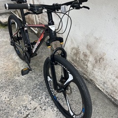 26インチ7段ギア‼️QUARTZカスタム車MTBマウンテンバイク街乗り通勤車通学車🍉プロフ必読の画像