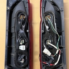 純正 
ハイエース トヨタ リア テール ランプ 200系の画像