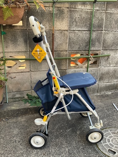 歩行補助車　シルバーカー　ライトミニ２