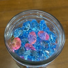 キラキラ 宝石 樹脂の画像