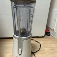 2回しか使っていないミキサーを売ります。