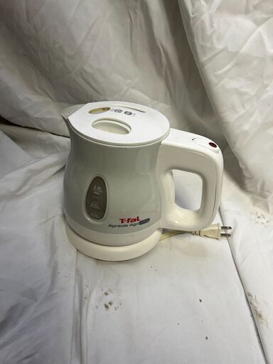 ティファール 電気ケトル 0.8L 抗菌(Ag+) お湯漏れロック機能付き コンパクト＠20