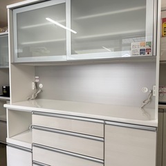 【超美品‼️】定価39万♪ 高級 松田家具 156cm幅キッチンボード(オットー) 食器棚 収納家具 艶あり木目調ホワイト♪の画像