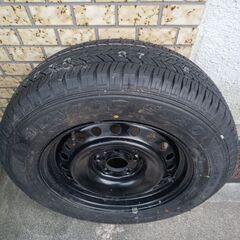 激安新品　ダンロップタイヤホイル付　215ー65−Ｒ16の画像