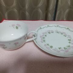 【再お値下げしました‼️】HOYA CHINA カップ&ソーサーの画像