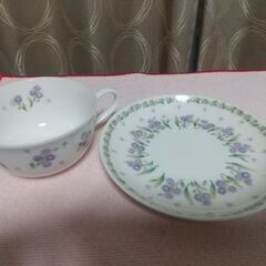 【再お値下げしました‼️】HOYA CHINA カップ&ソーサーの画像