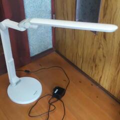 Panasonic LED デスクライト