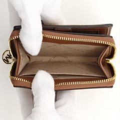 新品未使用★ MICHAEL KORS OUTLET  JET SET TRAVELジップ チャーム ウォレット ミディアム  の画像