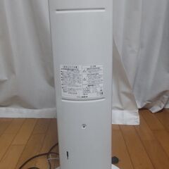 コロナ コアヒートスリム DH-911R(W)　遠赤外線電気ヒーターの画像