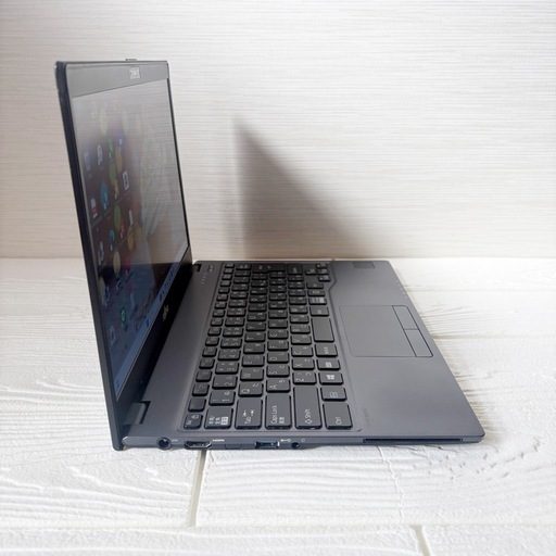 【完動品】すぐ使える❣️初期設定済み✨富士通ノートパソコン‼️Win11 カメラ Bluetooth搭載✨カフェ作業✨書類作成✨AIブ