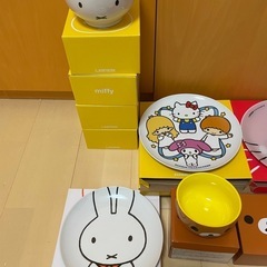 食器　グラス　リラックマ　キティーちゃん　ミッフィー　サンリオ　ミニオン　ディズニー　ローソンの画像