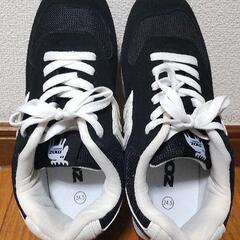 【決まりました!moz ブラックスニーカー 24.5cm 4E ...