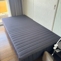 ベッドの画像