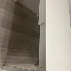 IKEA 伸長式テーブルの画像