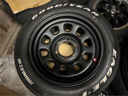ハイエースに デイトナ？タイヤホイール4本セット 17インチ 8j +20