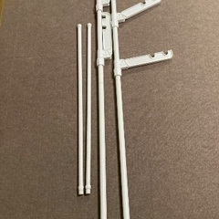 天井突っ張り物干しスタンド