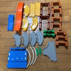 トミカ3wayジャンプどうろセット、 はじめてのトミカタウンセット 、ミニカーの画像