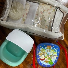 ベッドインベッド　　おもちゃ棚　イス