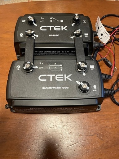 CTEK　走行充電器