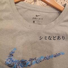 ジュニアLサイズ　NikeTシャツの画像