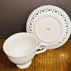 【値下げしました】bip　フローレンスペアカップ＆ソーサーの画像