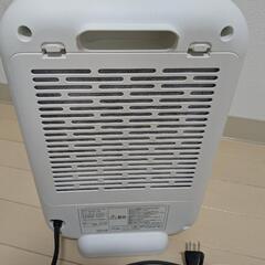 アイリスオーヤマ　セラミックファンヒーターの画像