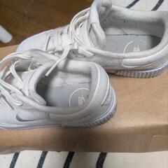 NIKE　スニーカー　24.5の画像