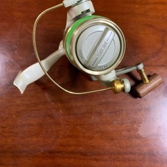 スピニングリール(2）の画像