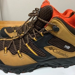 コロンビア　ミッドカット　ハイキングシューズ　25.5センチの画像