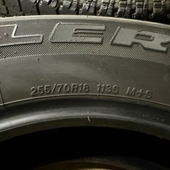 タイヤホイール付き　
255/70R18の画像