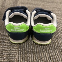 【ニューバランス】子供用スニーカーの画像