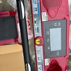 赤いトレッドミル デジタル表示の画像