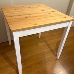 IKEA ダイニングテーブル (LERHAMN テーブル)の画像