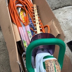 マキタ 電動ヘッジトリマー 延長コード付きの画像