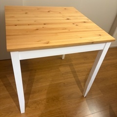 IKEA ダイニングテーブル (LERHAMN テーブル)の画像
