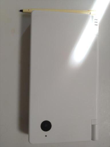 DSi 本体、充電器、カセット付き