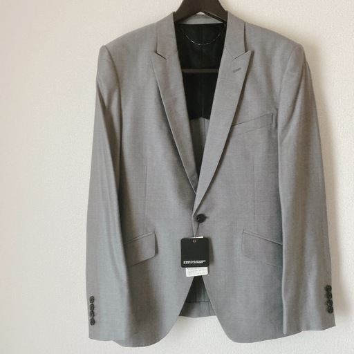 新品未使用タグ付き シルク混 5351プルーレスオムファム グレースーツ4 新品未使用タグ付き シルク混 5351プルーレスオムファム グレースーツ4