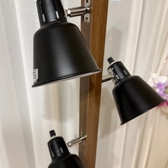 ニトリ フロアライト スタンドライトの画像