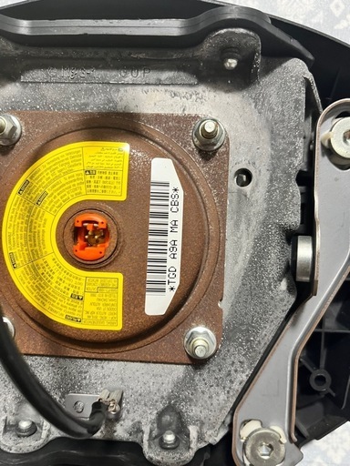 ホーンパッド、エアバック付き