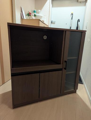 【食器棚】