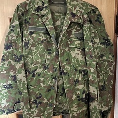 購入者決まりました！
PX品 陸上自衛隊迷彩服 2Aサイズ 戦闘...