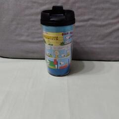 スヌーピー　プラスチック製のフタ付きタンブラー