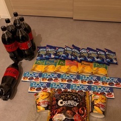 お菓子とジュースの詰め合わせ
