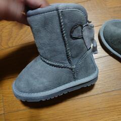 新品未使用ORientalTRafficキッズムートンブーツの画像