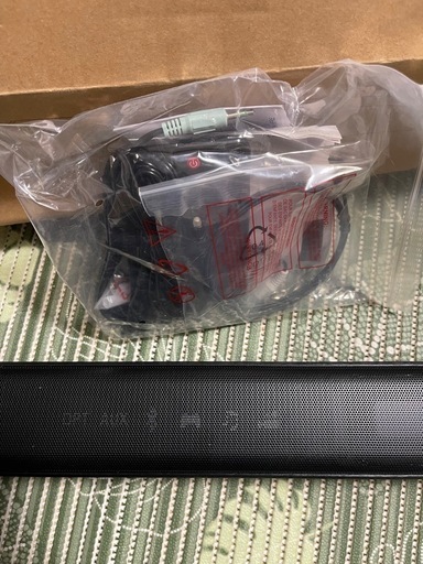 テレビサウンドバー（新品）